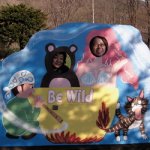 BE Wild の顔出し看板